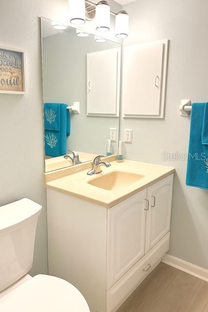 Image 16 of 34 For 4860 Atlantic Avenue 1010