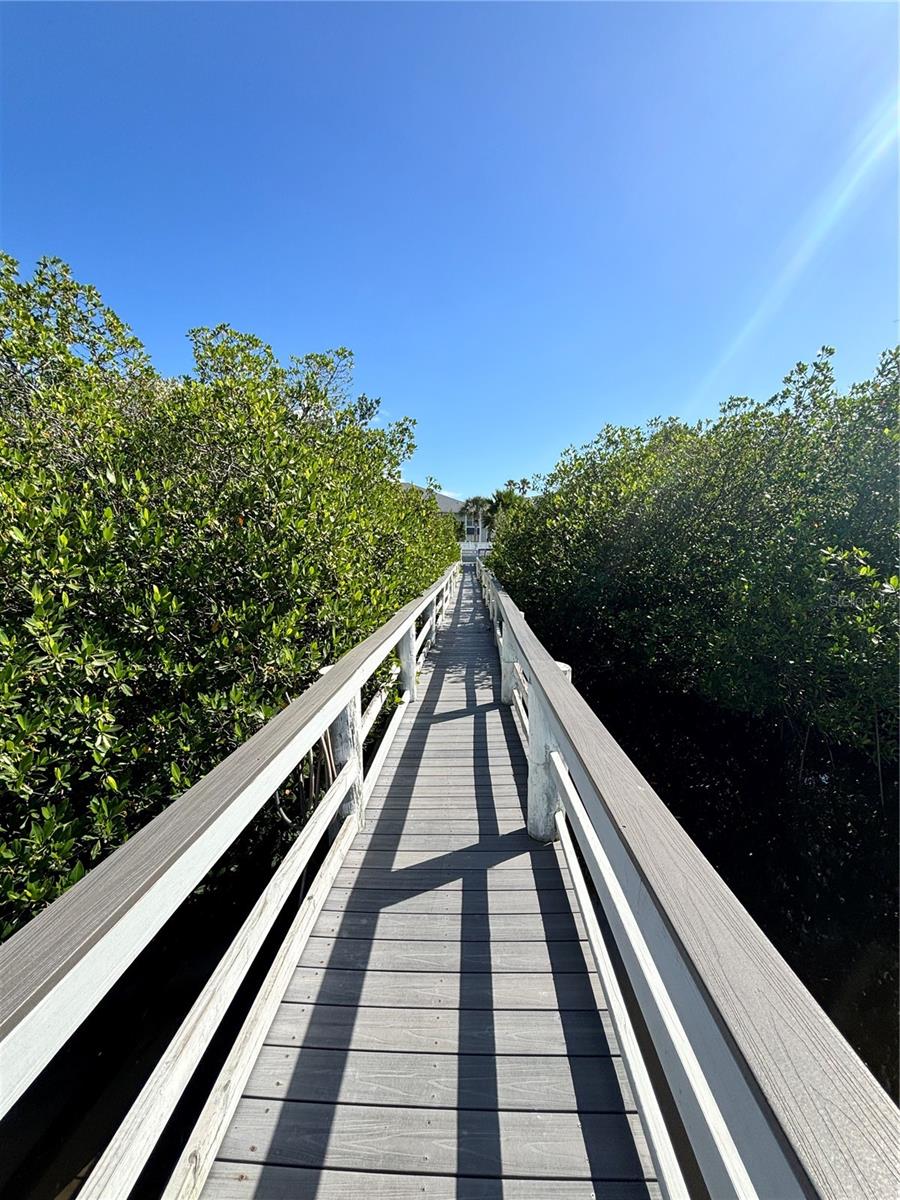 Image 19 of 34 For 4860 Atlantic Avenue 1010