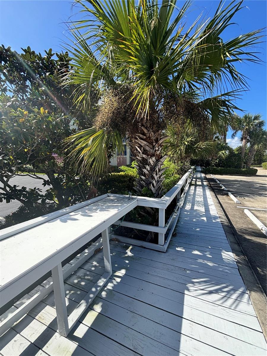 Image 27 of 34 For 4860 Atlantic Avenue 1010