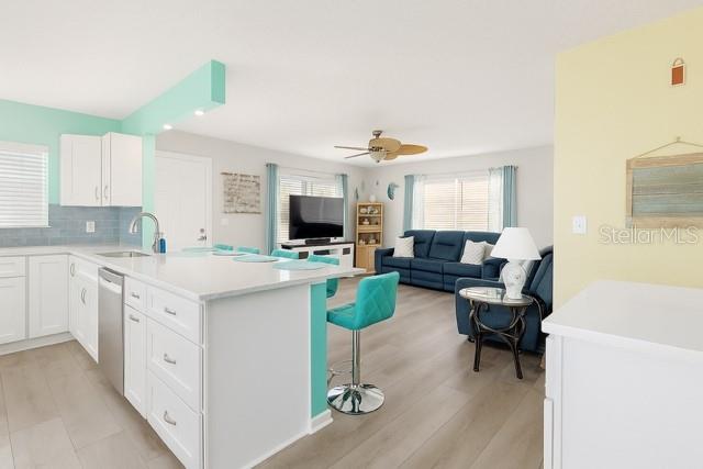 Image 4 of 34 For 4860 Atlantic Avenue 1010