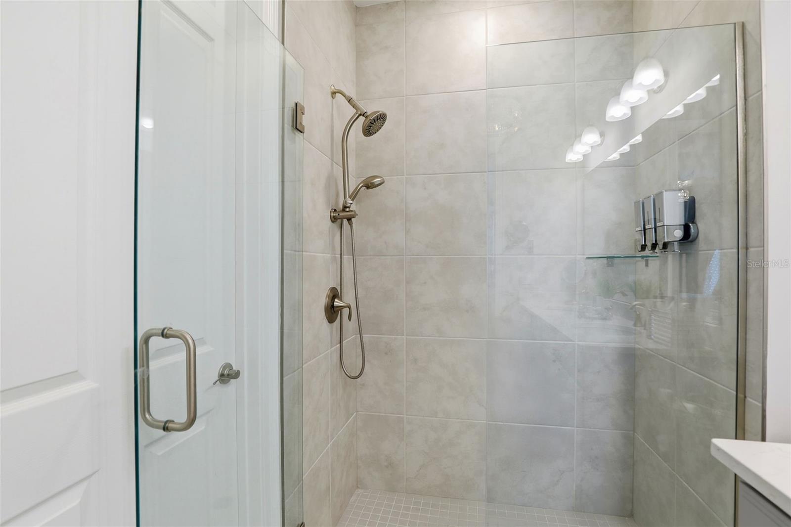 Image 19 of 35 For 112 Ibiza Loop