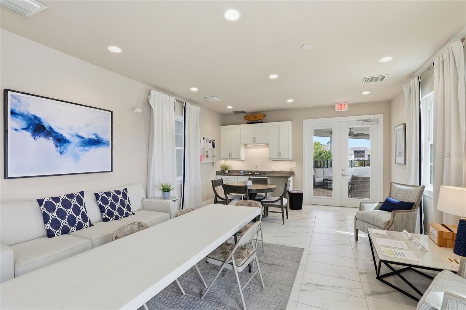 Image 30 of 35 For 112 Ibiza Loop