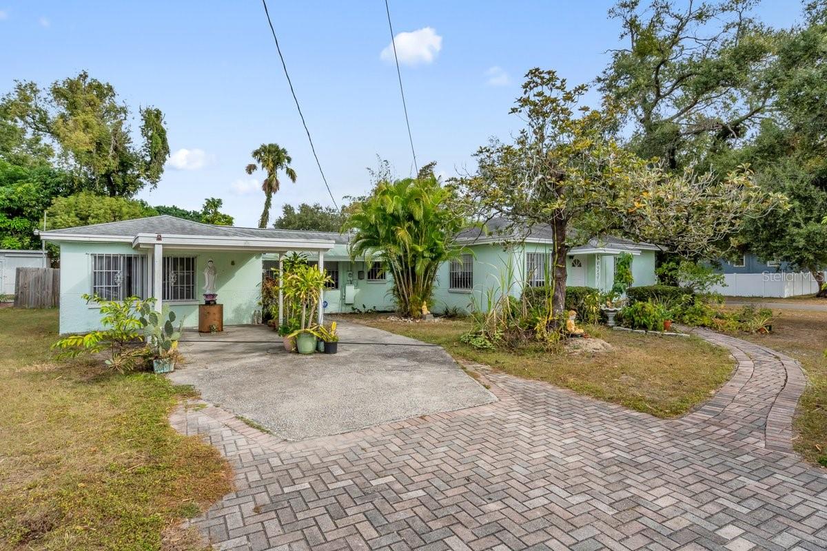 Image 2 of 30 For 1712 Caracas Street