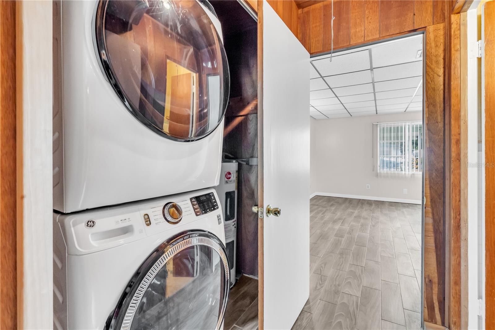 Image 25 of 30 For 1712 Caracas Street