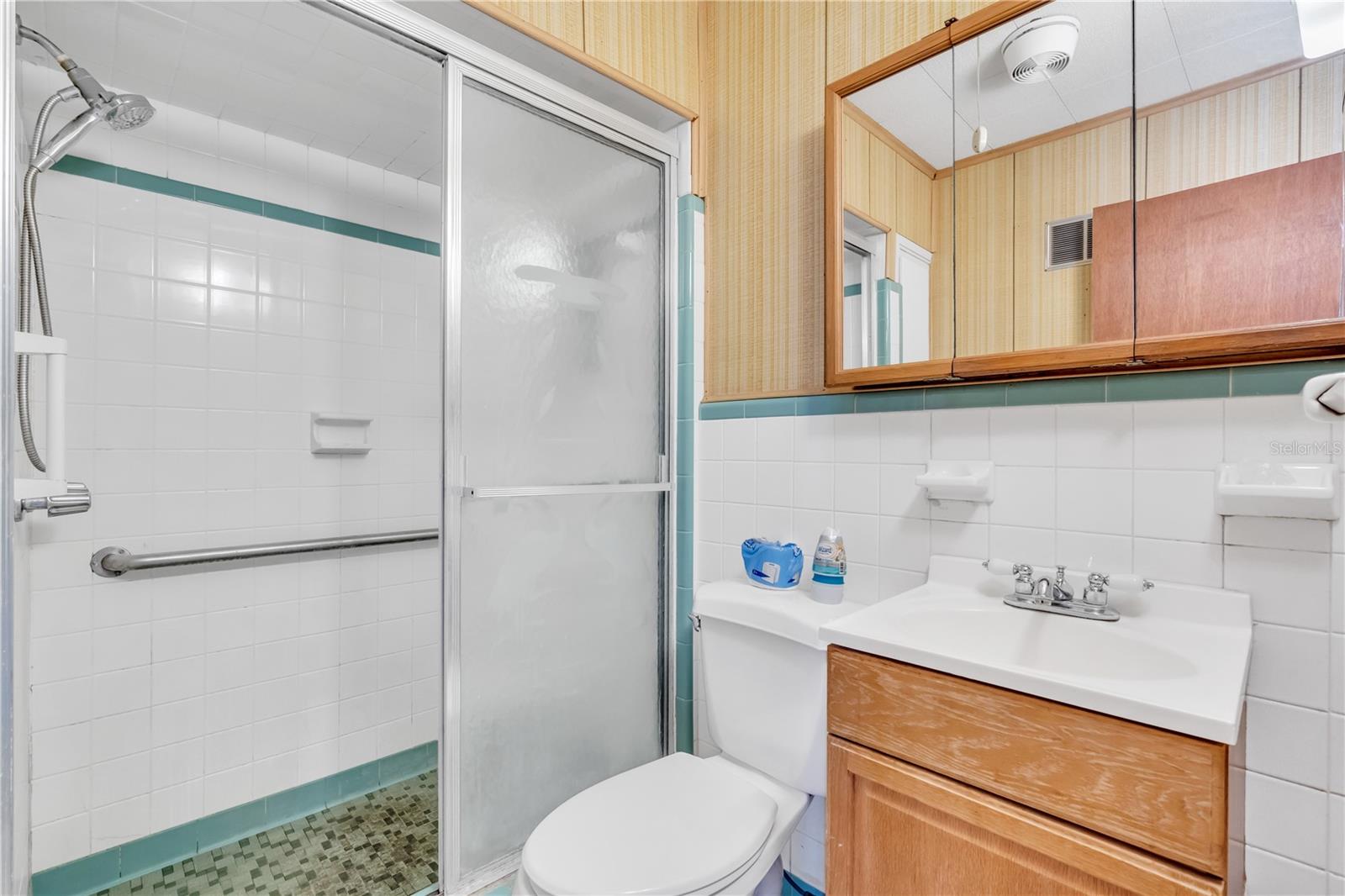 Image 26 of 30 For 1712 Caracas Street