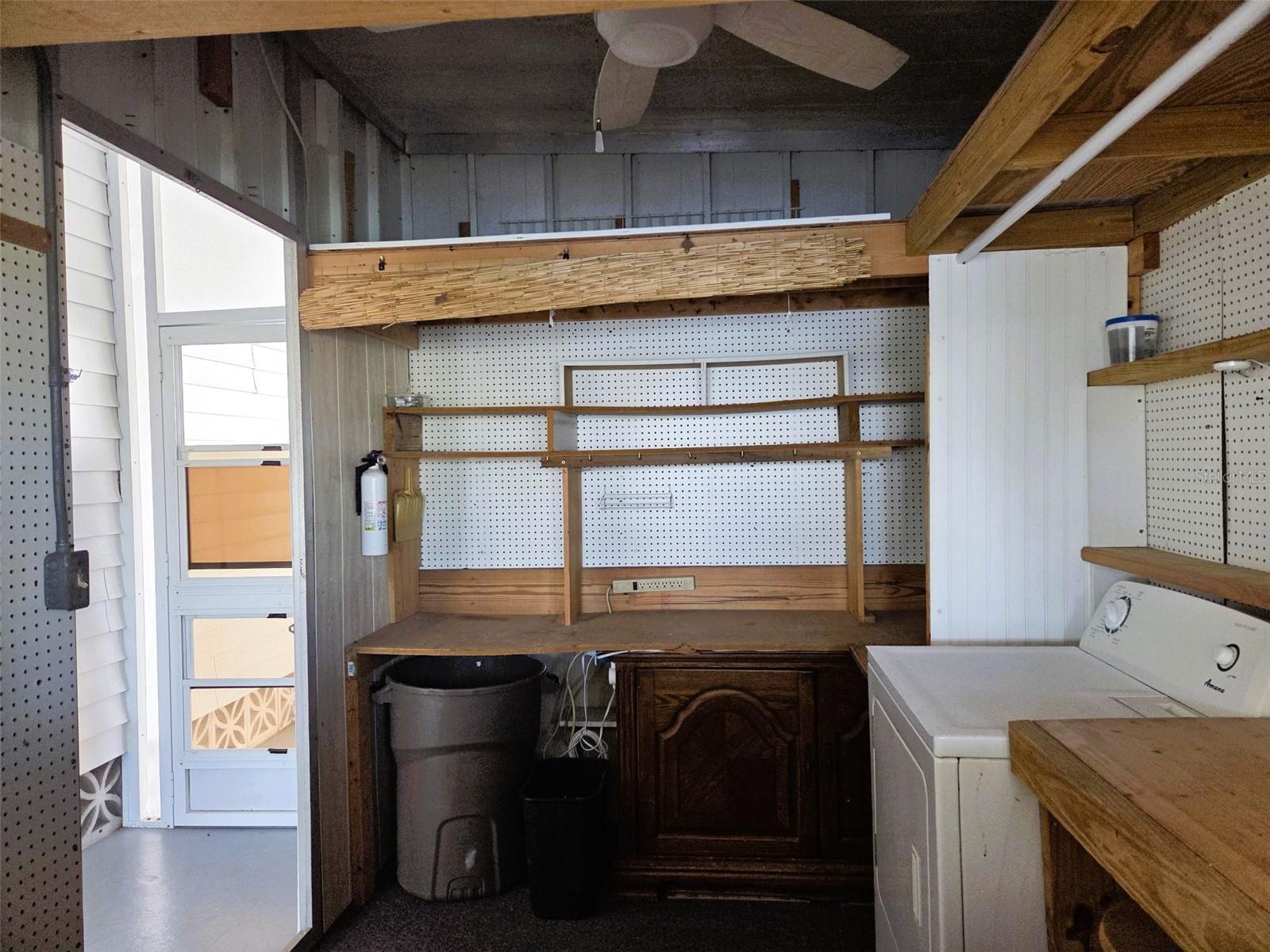 Image 35 of 63 For 415 Oakwood Boulevard