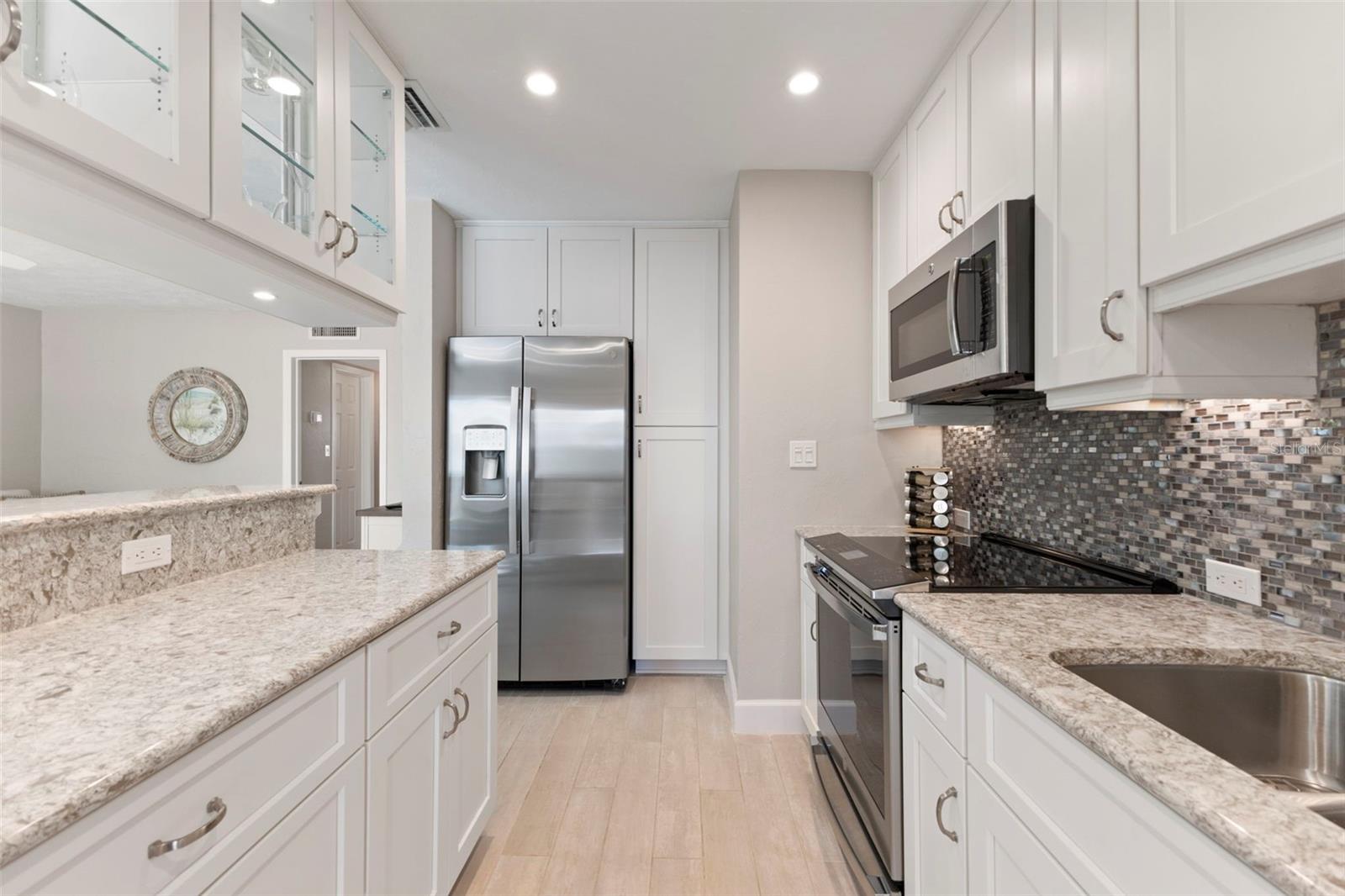 Image 12 of 47 For 137 Avenida Messina  1