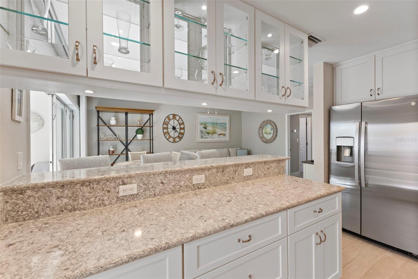 Image 13 of 47 For 137 Avenida Messina  1