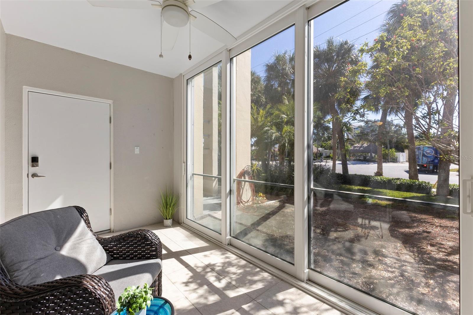 Image 25 of 47 For 137 Avenida Messina  1