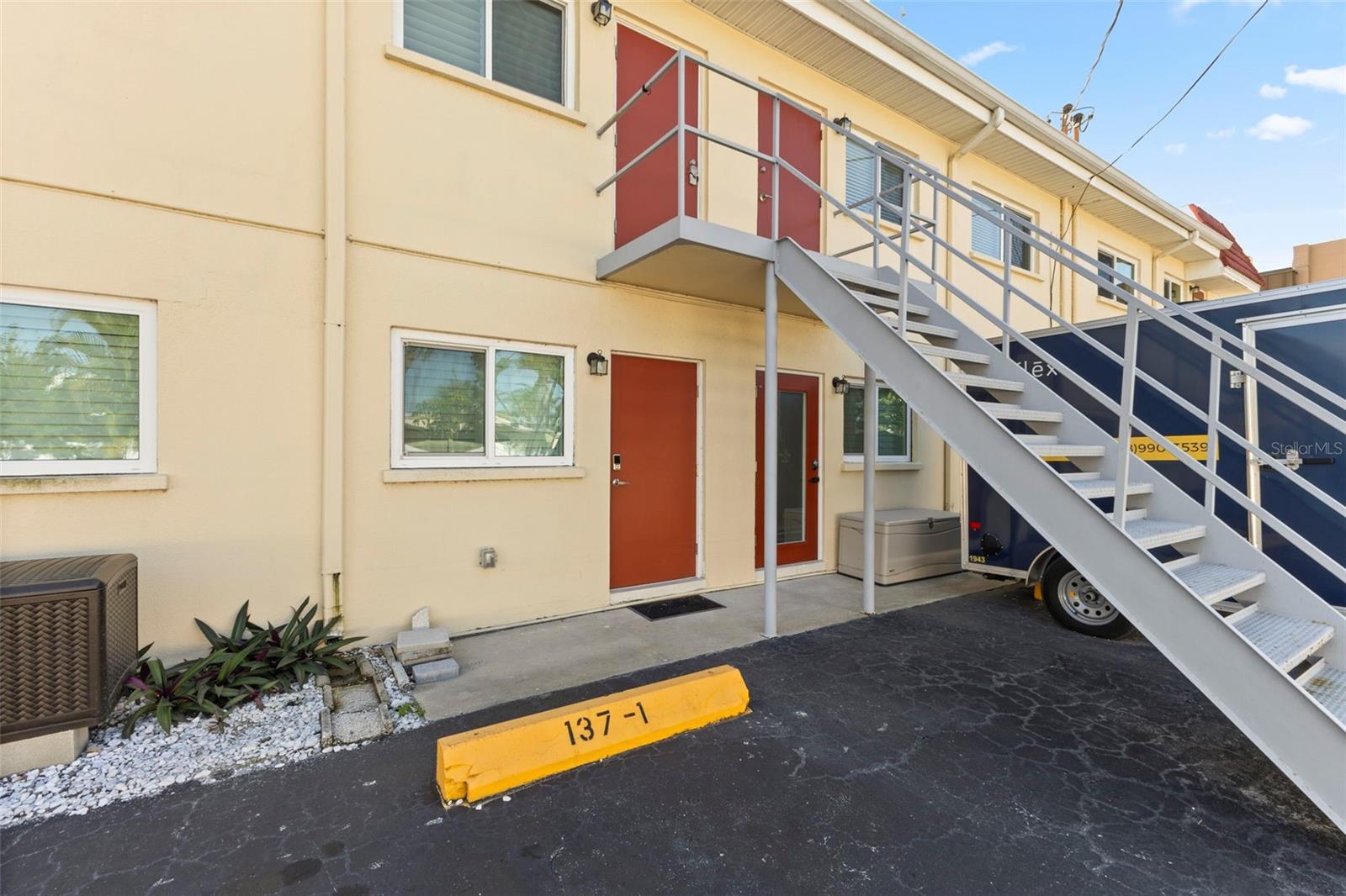 Image 27 of 47 For 137 Avenida Messina  1