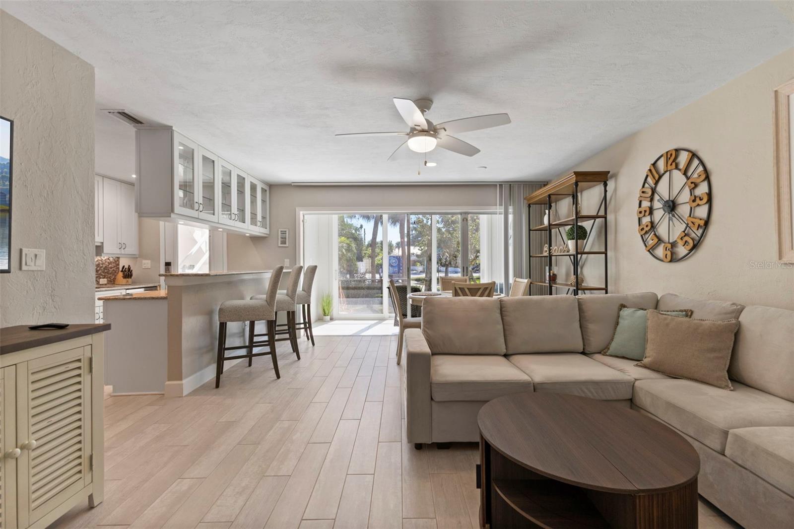 Image 3 of 47 For 137 Avenida Messina  1