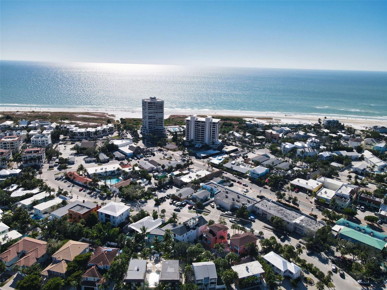 Image 32 of 47 For 137 Avenida Messina  1