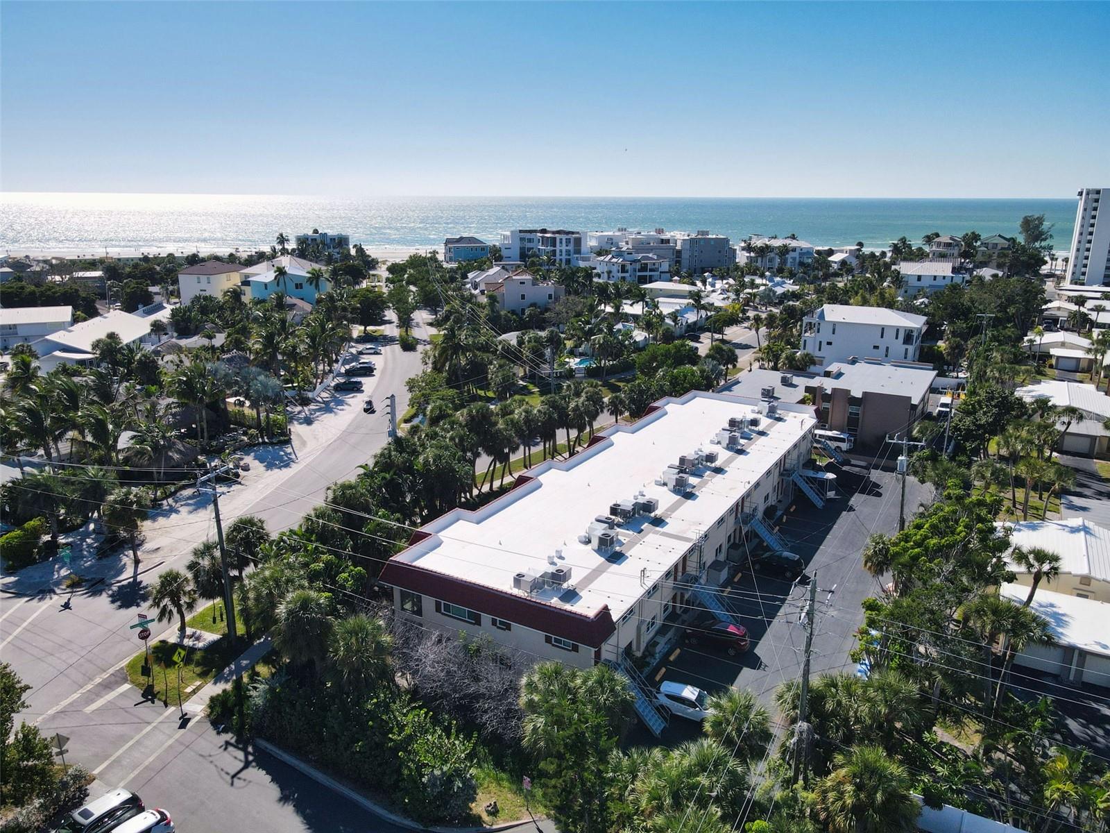 Image 38 of 47 For 137 Avenida Messina  1