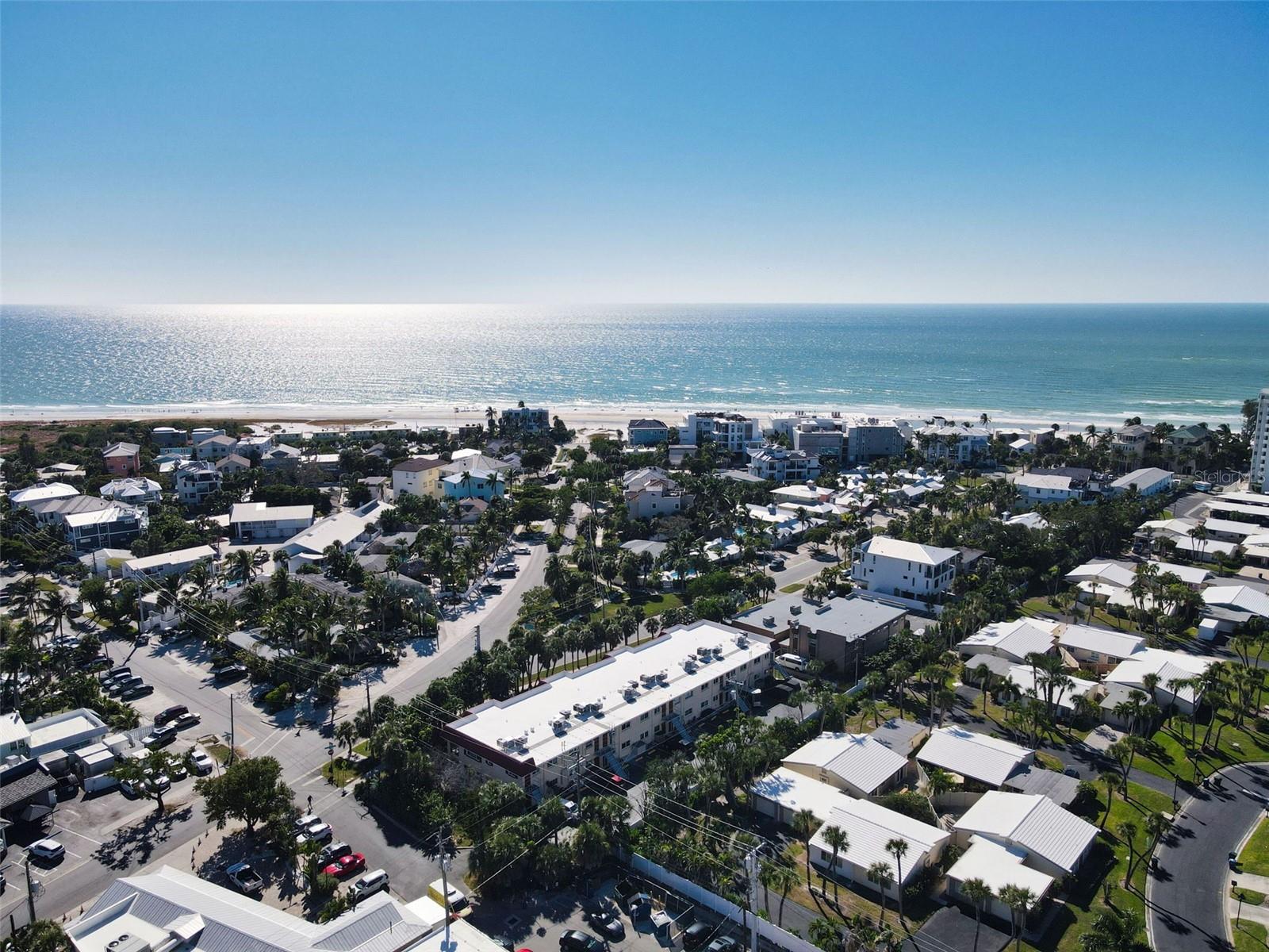 Image 42 of 47 For 137 Avenida Messina  1