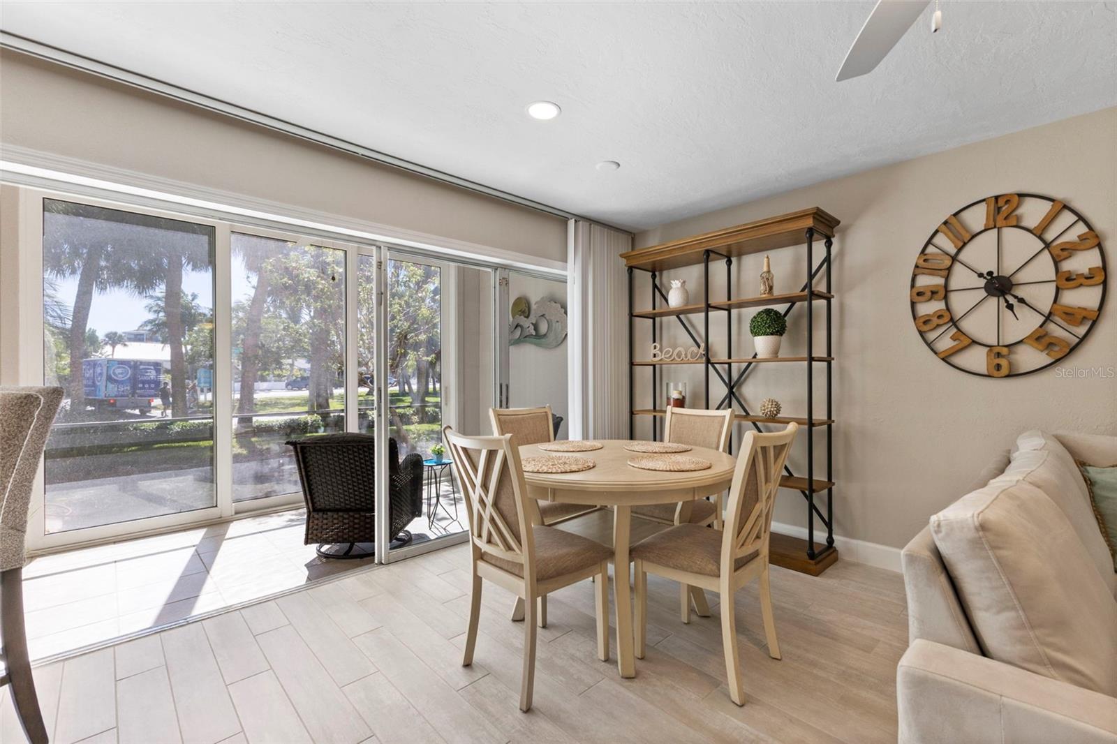 Image 7 of 47 For 137 Avenida Messina  1