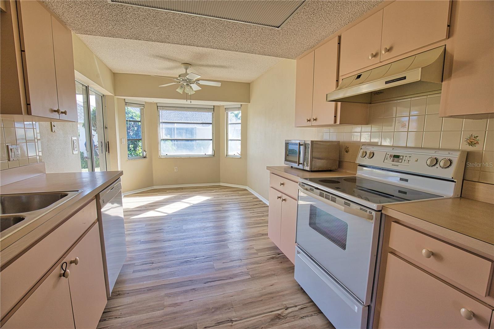 Image 16 of 47 For 5847 Buchanan Road