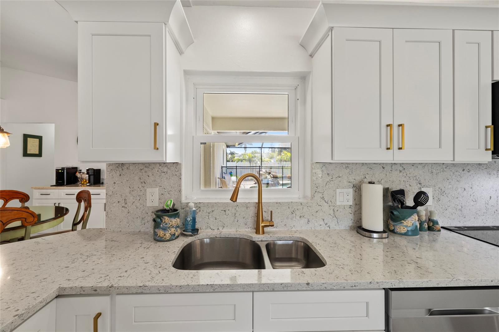 Image 11 of 49 For 3504 6th Street