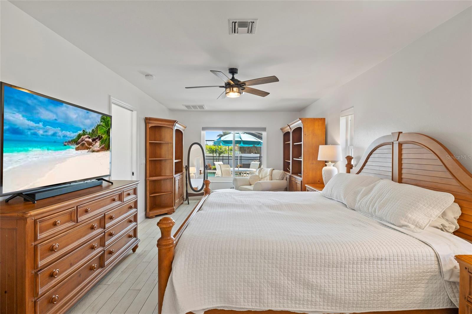 Image 24 of 49 For 3504 6th Street