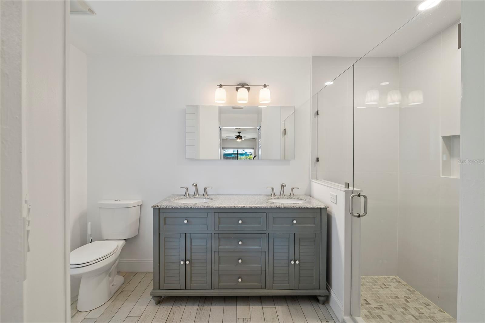 Image 25 of 49 For 3504 6th Street