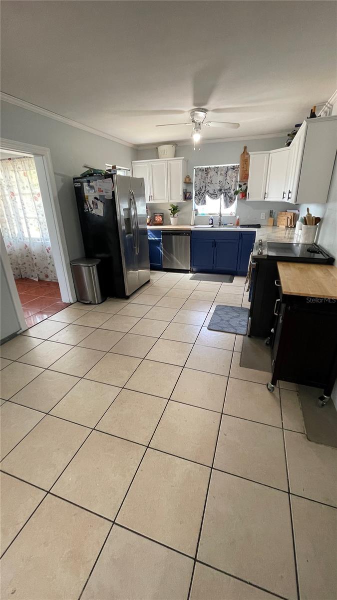 Image 10 of 12 For 1011 14th Street W