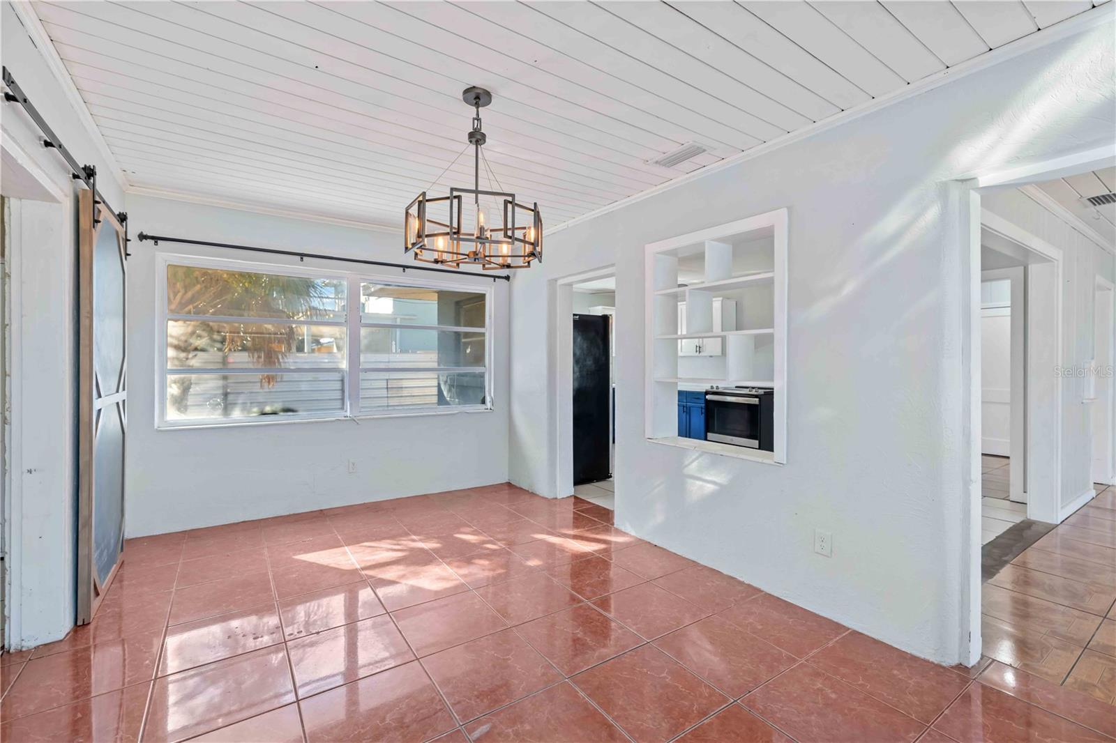 Image 17 of 36 For 1011 14th Street W