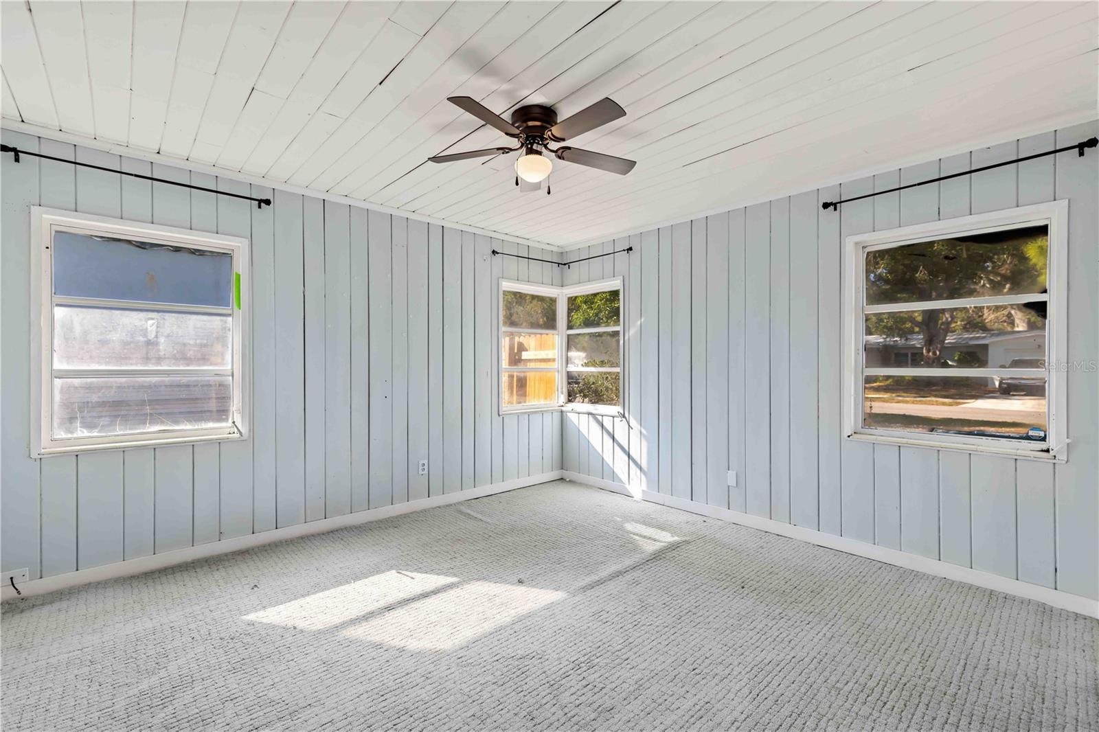 Image 21 of 36 For 1011 14th Street W