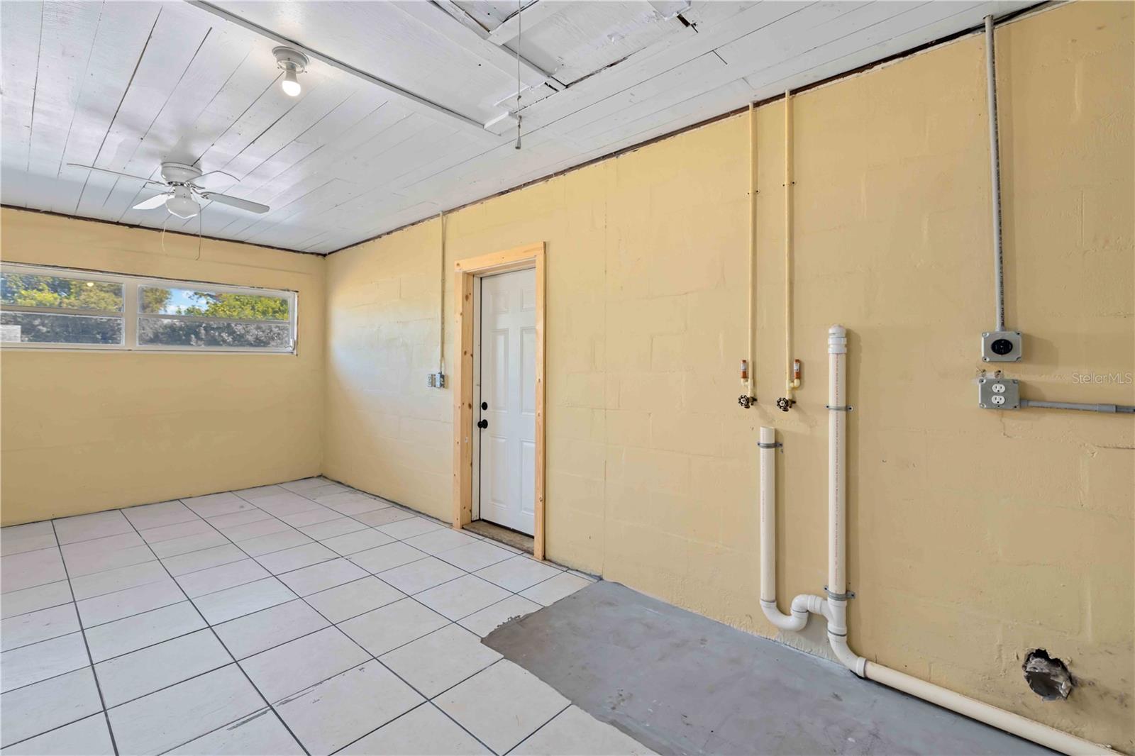 Image 23 of 36 For 1011 14th Street W