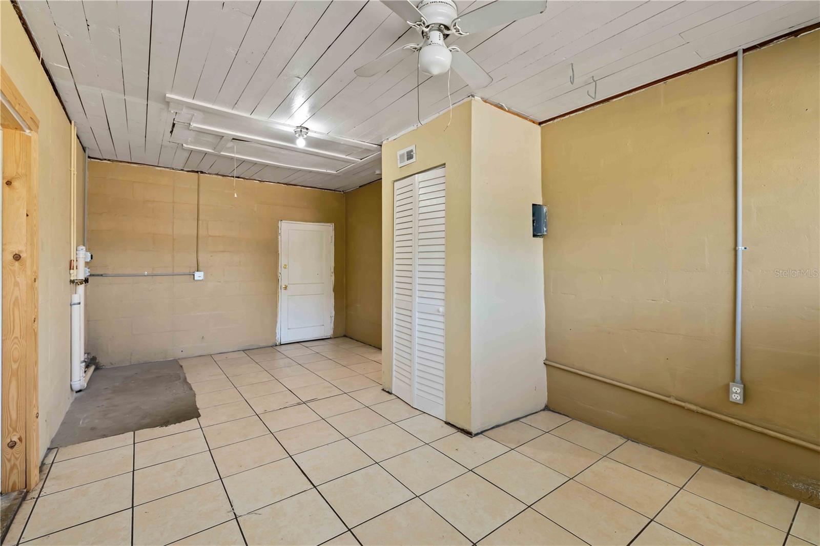 Image 25 of 36 For 1011 14th Street W