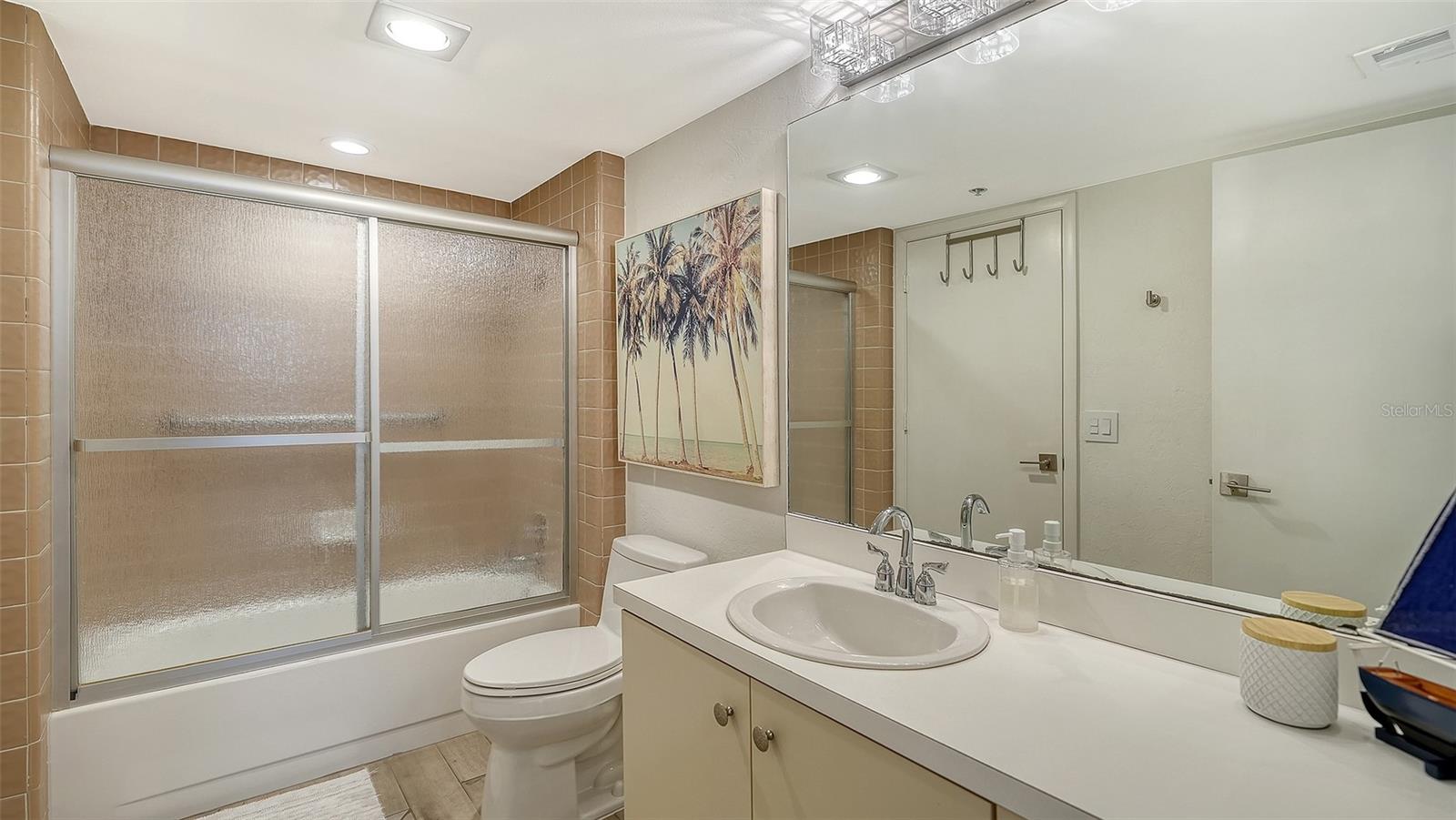 Image 30 of 60 For 1115 Gulf Of Mexico Drive 401