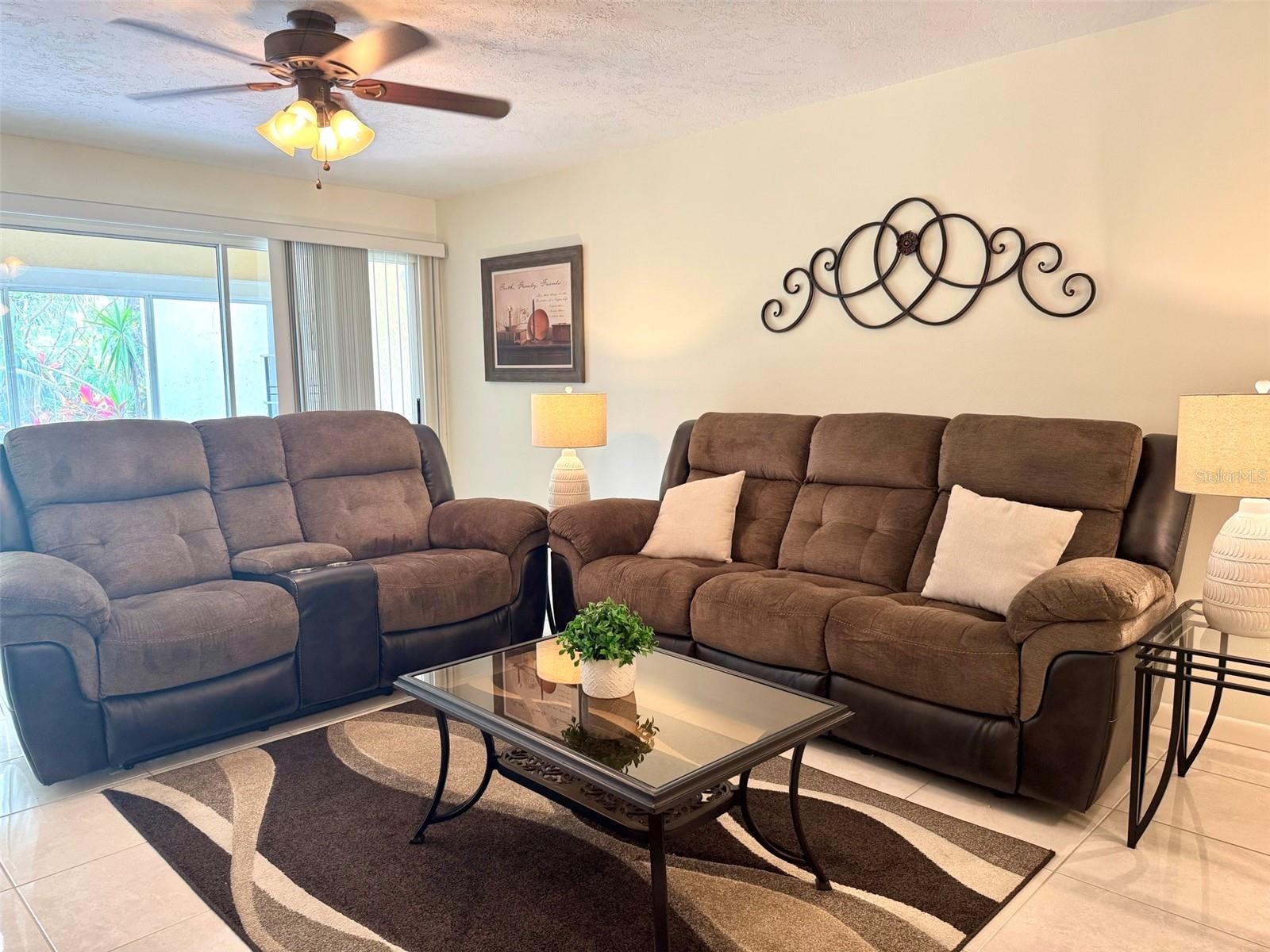 Image 6 of 28 For 4409 Longmeadow  41