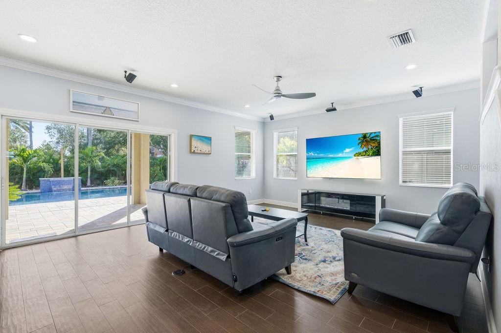 Image 11 of 88 For 10534 Lake Seminole Terrace