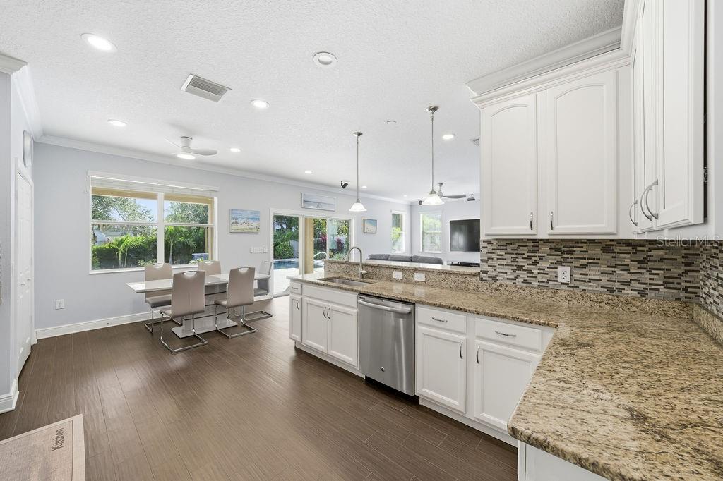 Image 24 of 88 For 10534 Lake Seminole Terrace