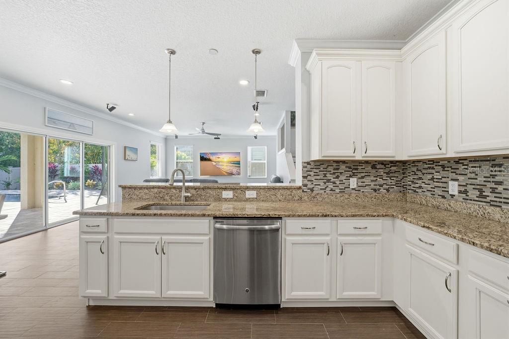 Image 26 of 88 For 10534 Lake Seminole Terrace