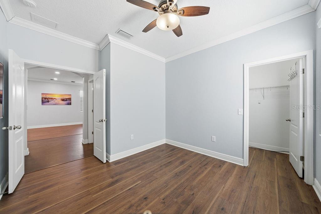 Image 35 of 88 For 10534 Lake Seminole Terrace