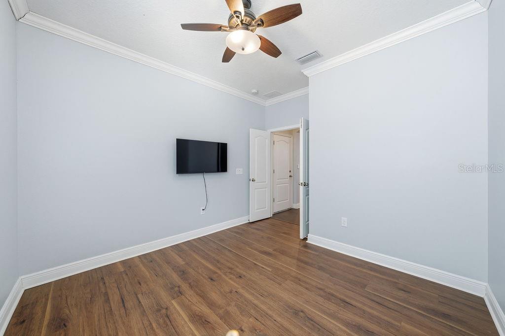 Image 37 of 88 For 10534 Lake Seminole Terrace