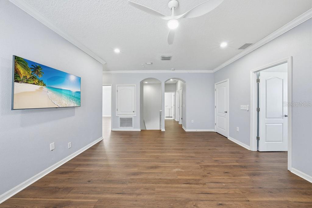 Image 44 of 88 For 10534 Lake Seminole Terrace