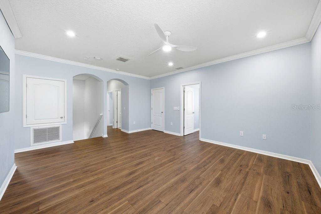 Image 45 of 88 For 10534 Lake Seminole Terrace