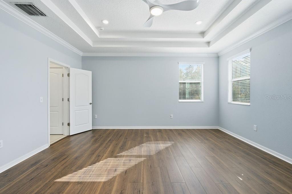 Image 49 of 88 For 10534 Lake Seminole Terrace