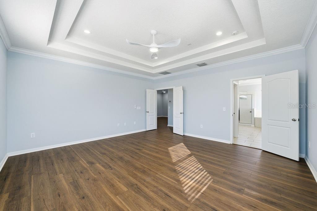 Image 51 of 88 For 10534 Lake Seminole Terrace