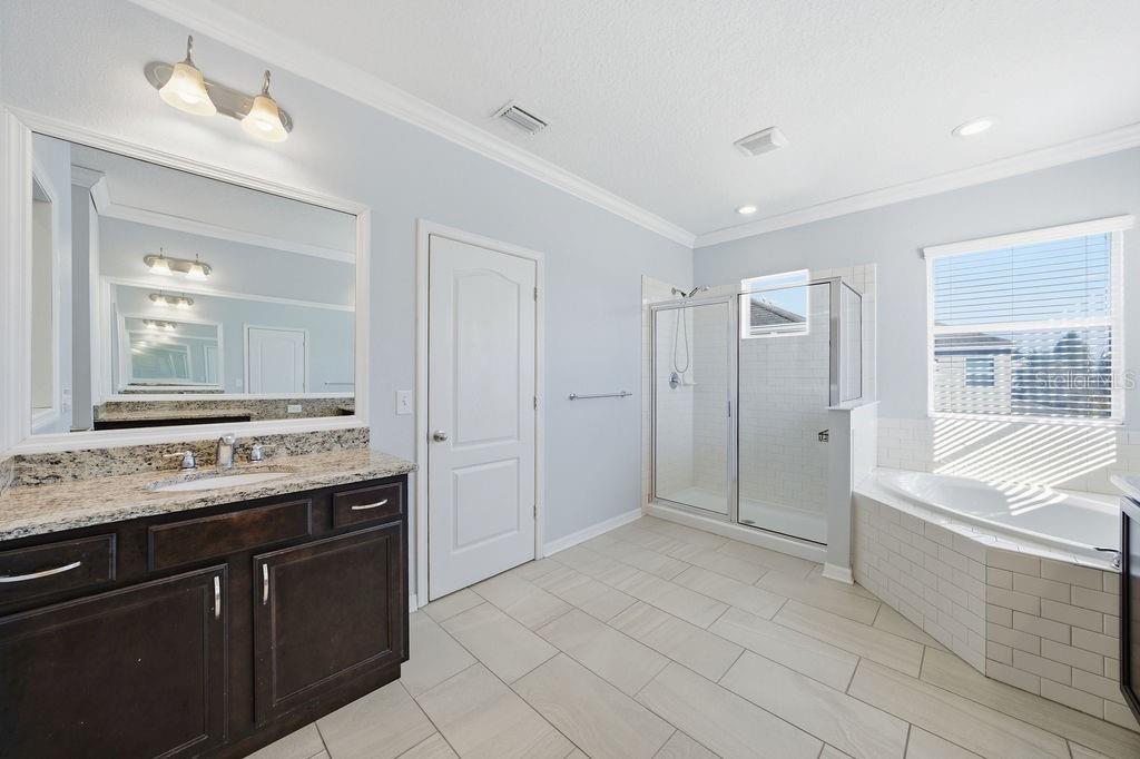 Image 53 of 88 For 10534 Lake Seminole Terrace