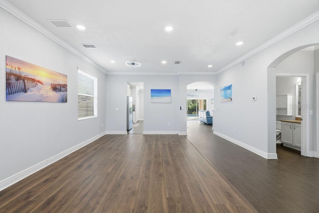 Image 6 of 88 For 10534 Lake Seminole Terrace