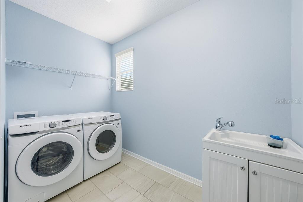 Image 62 of 88 For 10534 Lake Seminole Terrace