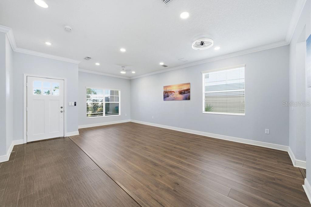 Image 8 of 88 For 10534 Lake Seminole Terrace