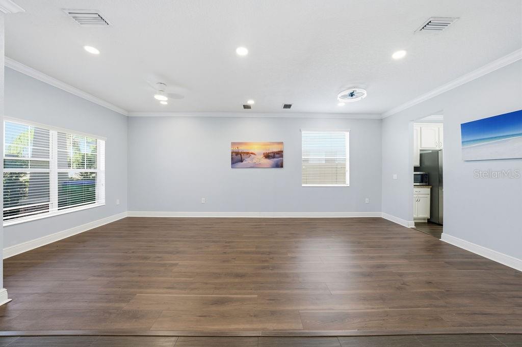 Image 9 of 88 For 10534 Lake Seminole Terrace