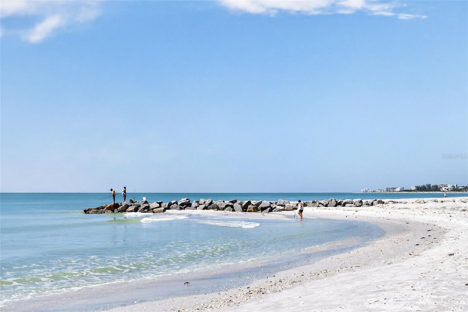 Image 18 of 36 For 2100 Benjamin Franklin Drive 203