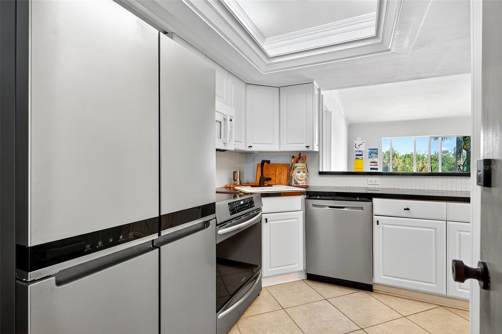 Image 7 of 36 For 2100 Benjamin Franklin Drive 203