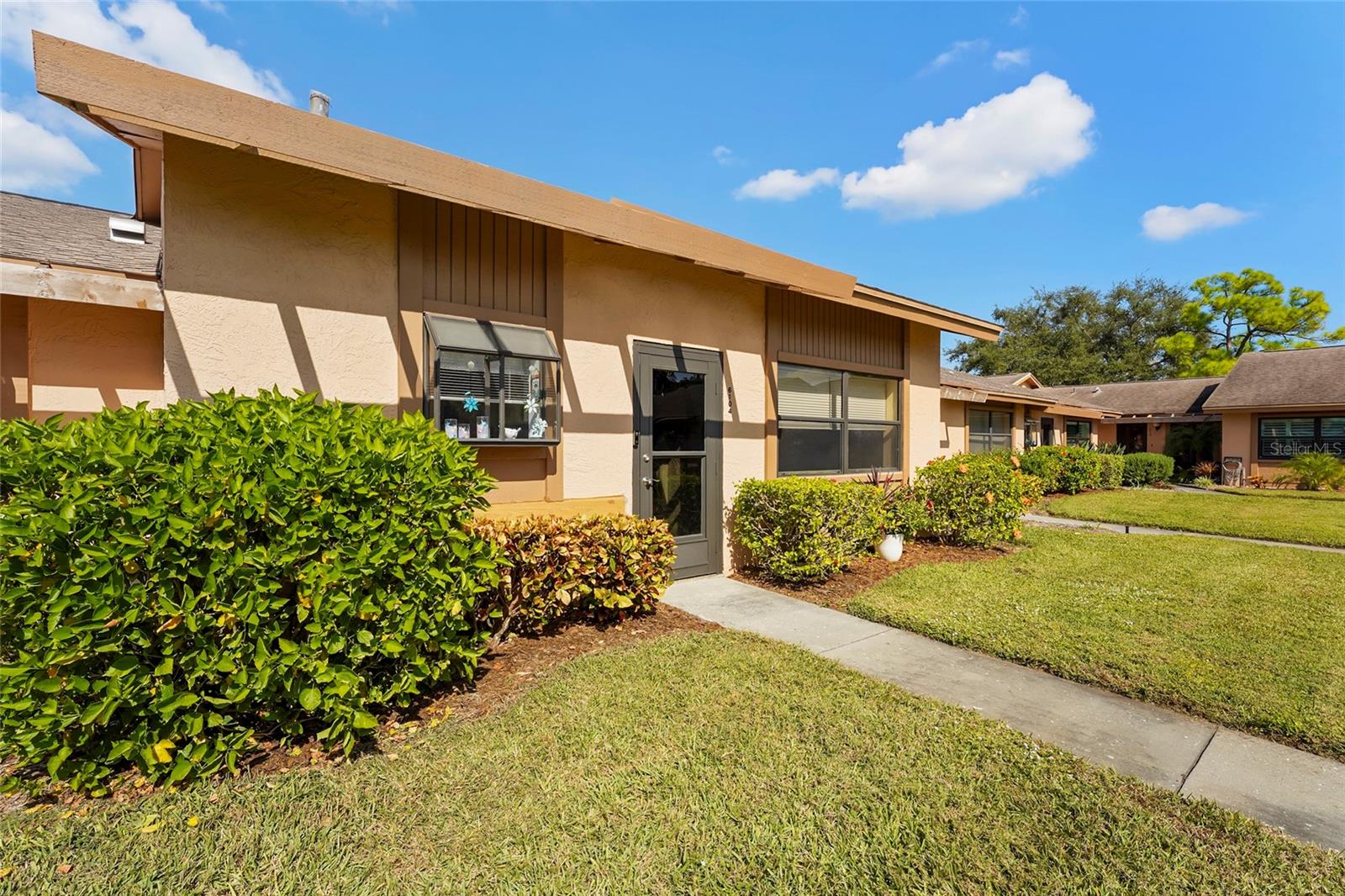 Image 14 of 64 For 6104 29th Avenue W 1