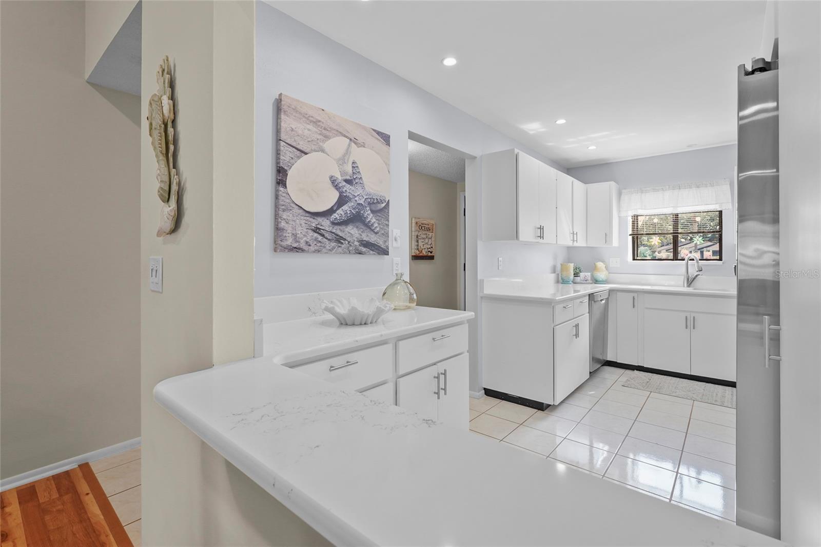 Image 22 of 64 For 6104 29th Avenue W 1