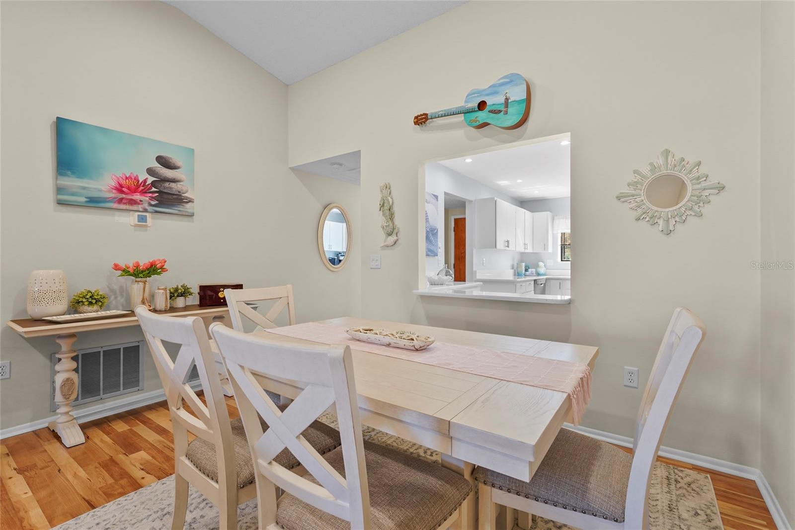 Image 25 of 64 For 6104 29th Avenue W 1