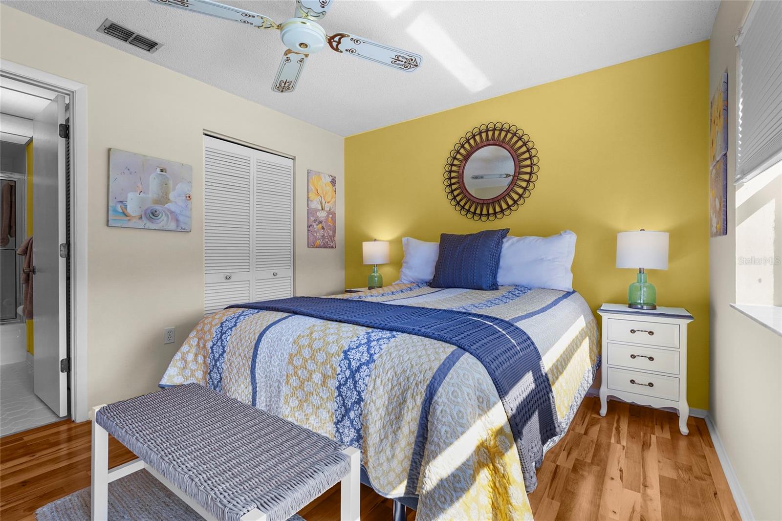 Image 31 of 64 For 6104 29th Avenue W 1